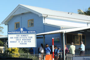 FUR2012macksville02