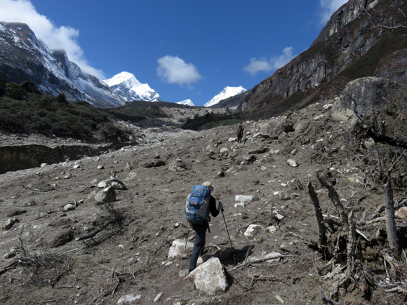 2017Makalu25